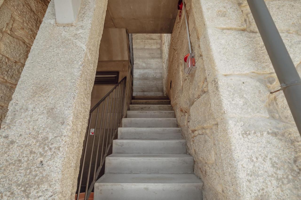 Mezzanine Stylish Apartments By Vacationy بورتو المظهر الخارجي الصورة