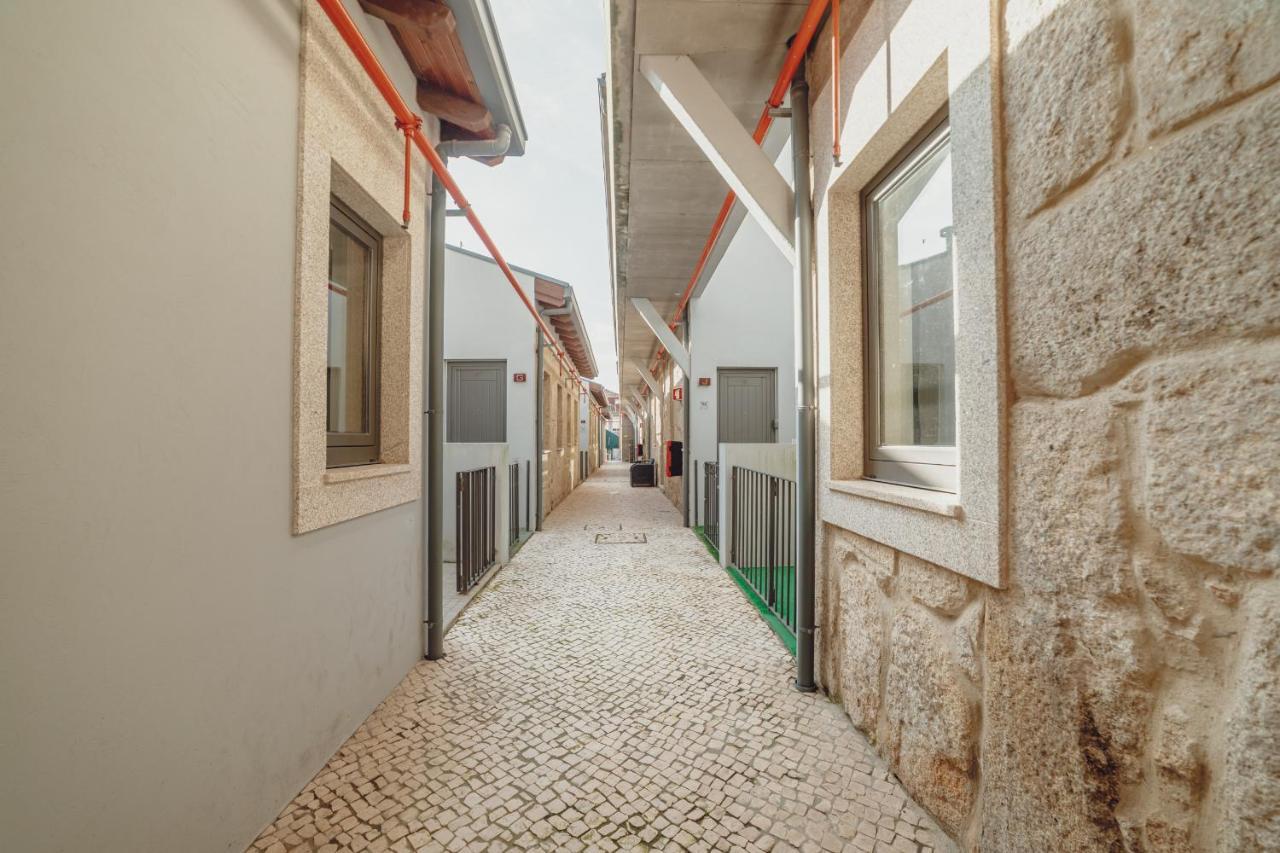 Mezzanine Stylish Apartments By Vacationy بورتو المظهر الخارجي الصورة