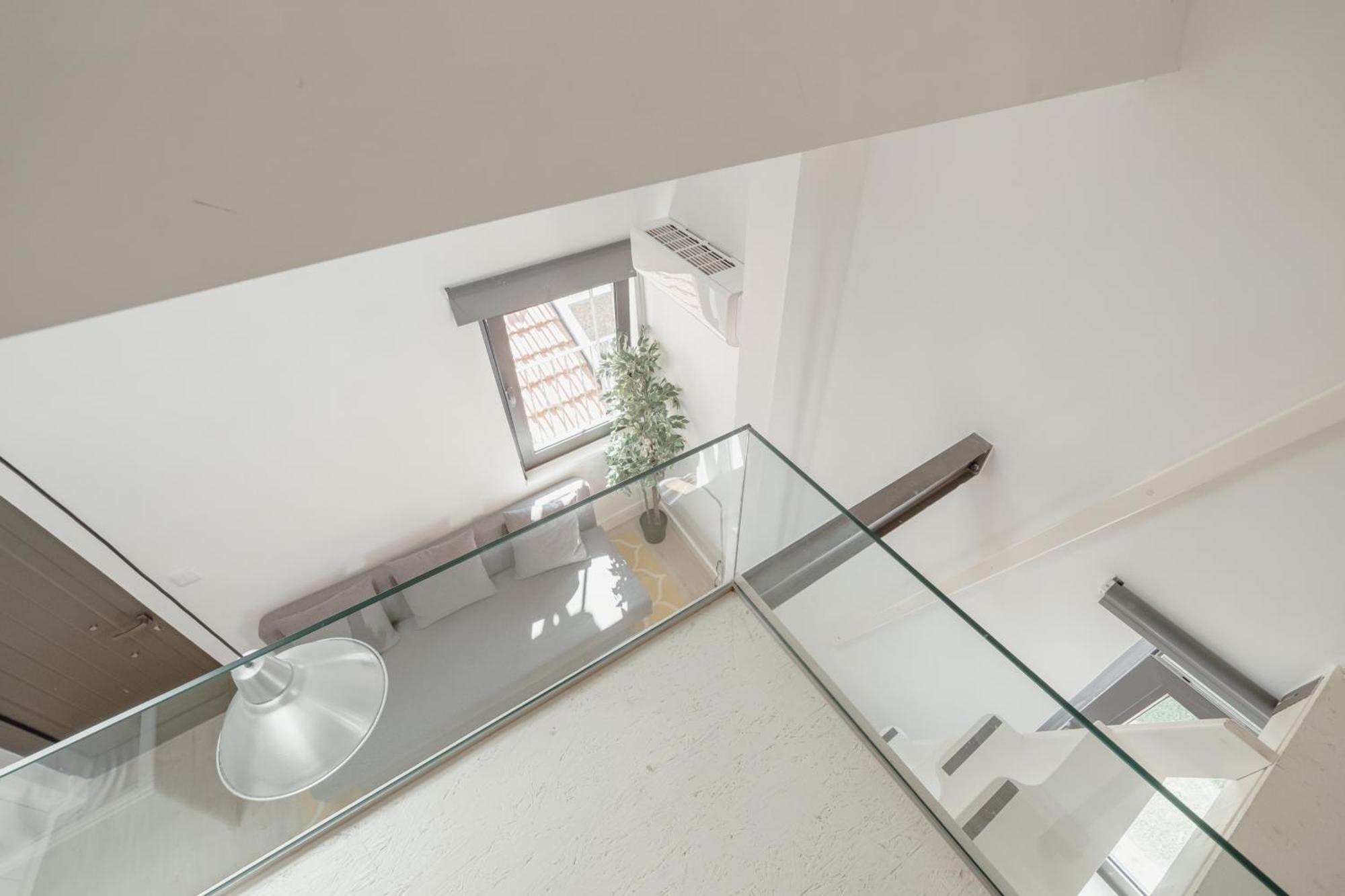 Mezzanine Stylish Apartments By Vacationy بورتو المظهر الخارجي الصورة