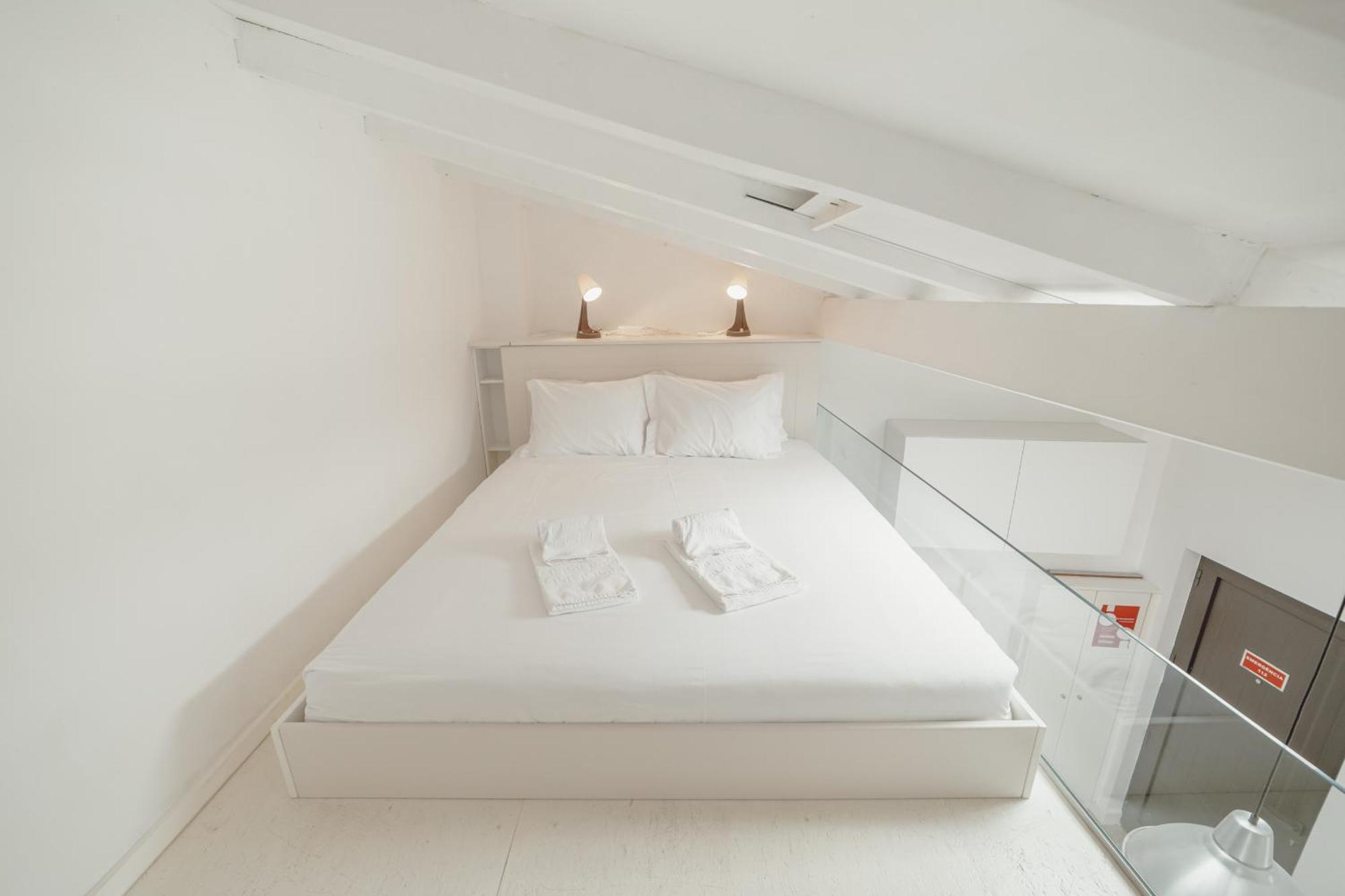 Mezzanine Stylish Apartments By Vacationy بورتو المظهر الخارجي الصورة